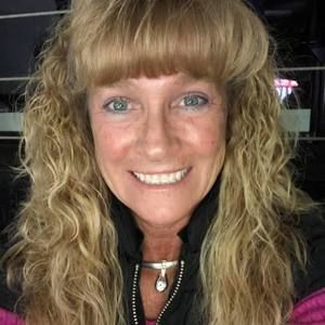 Meet your Posher, Becky